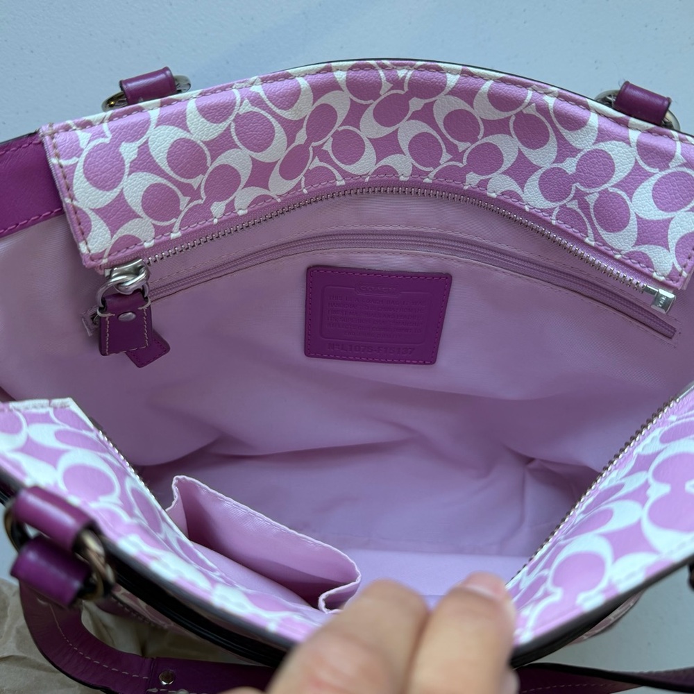 COACH | Heritage Chelsea Signature Logo Tote Bag Purse Purple Pink White F15137 - Picture 9 of 16